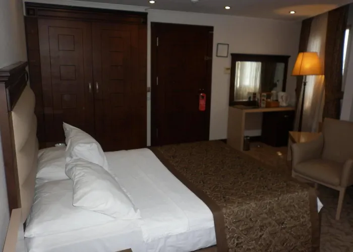 Hotel Cukurova Park 4*